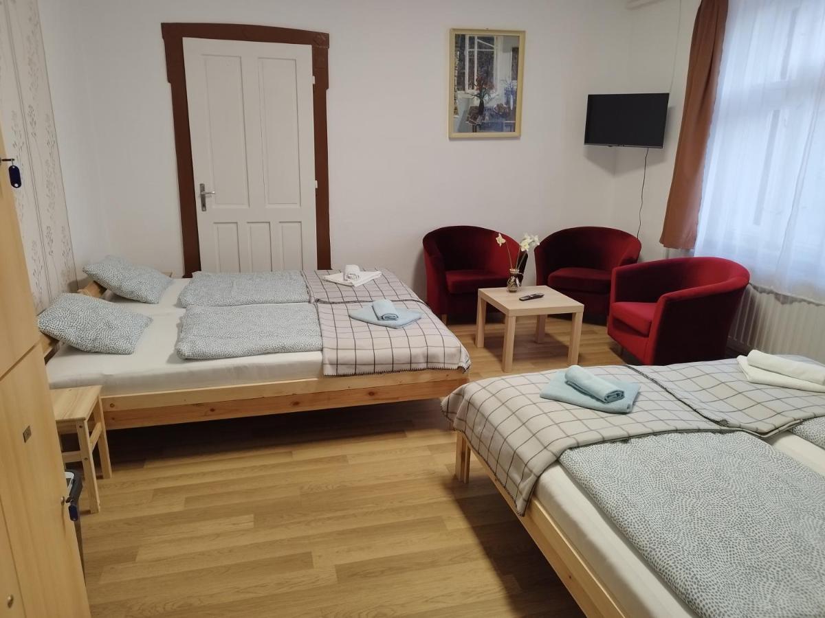 Tartos Szegfu Vendeghaz, Maganszallas Tazlar Екстериор снимка