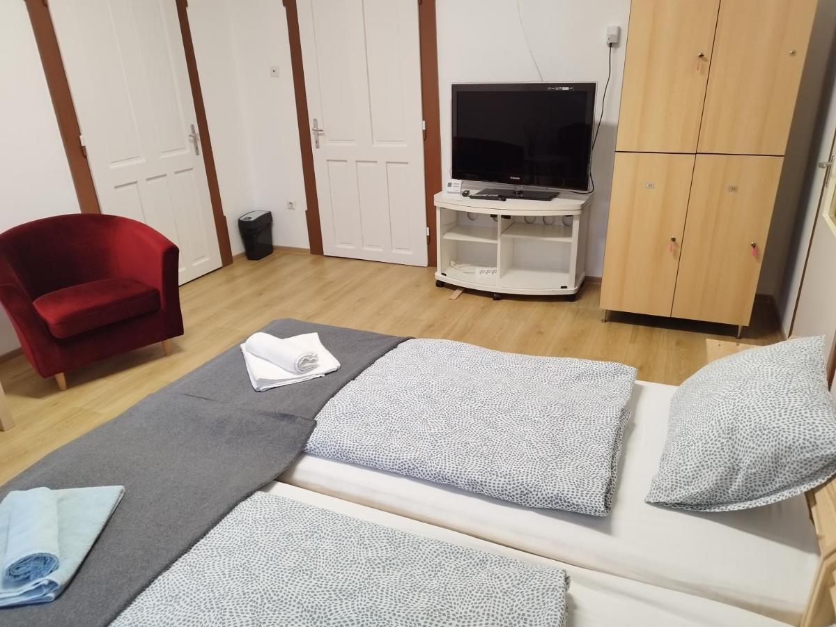 Tartos Szegfu Vendeghaz, Maganszallas Tazlar Екстериор снимка
