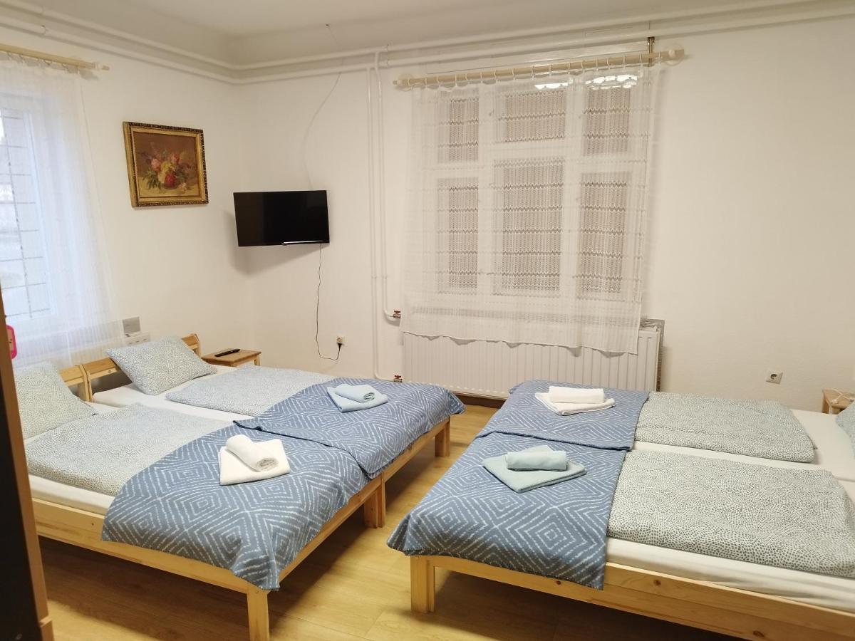 Tartos Szegfu Vendeghaz, Maganszallas Tazlar Екстериор снимка