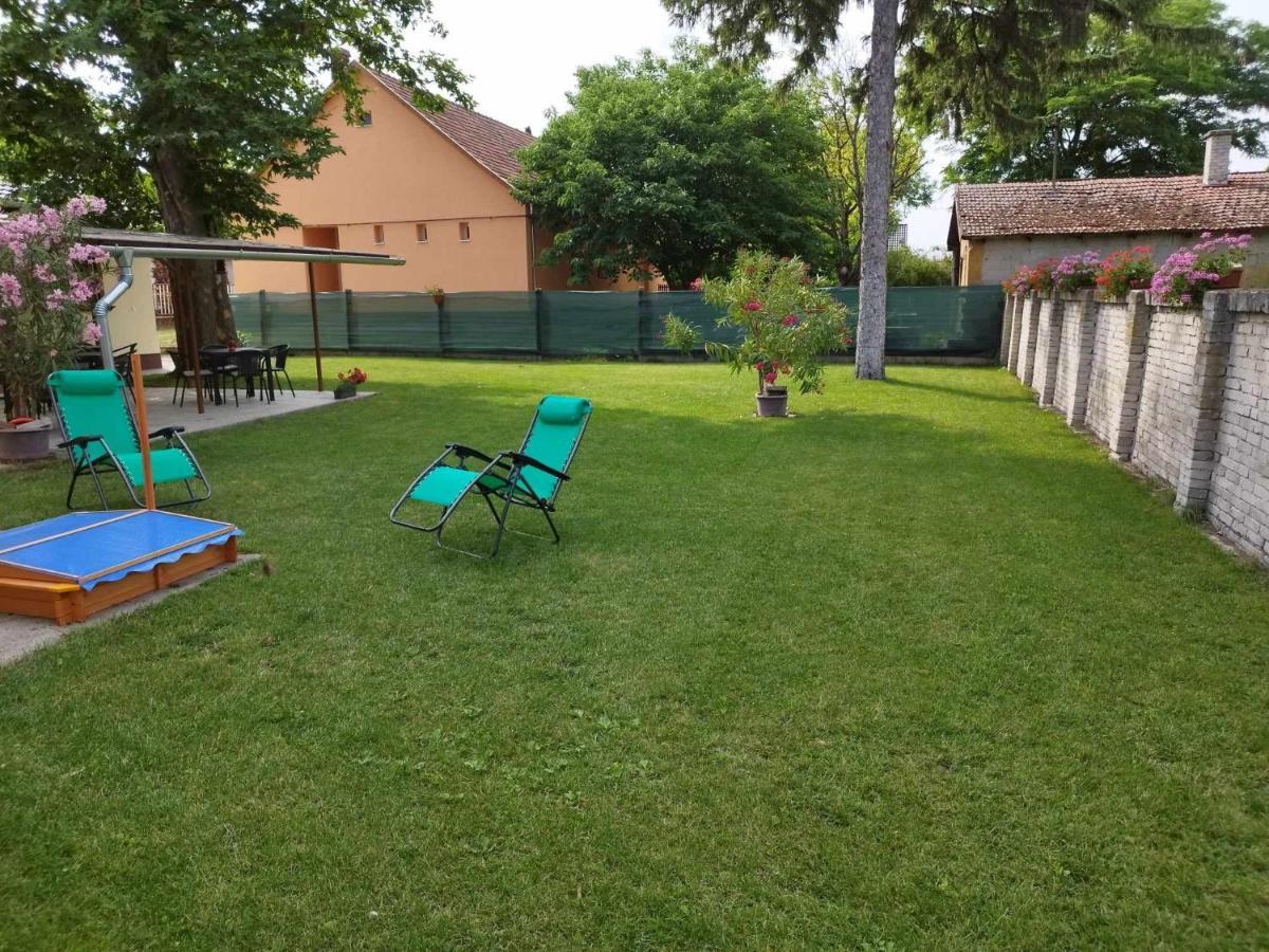 Tartos Szegfu Vendeghaz, Maganszallas Tazlar Екстериор снимка